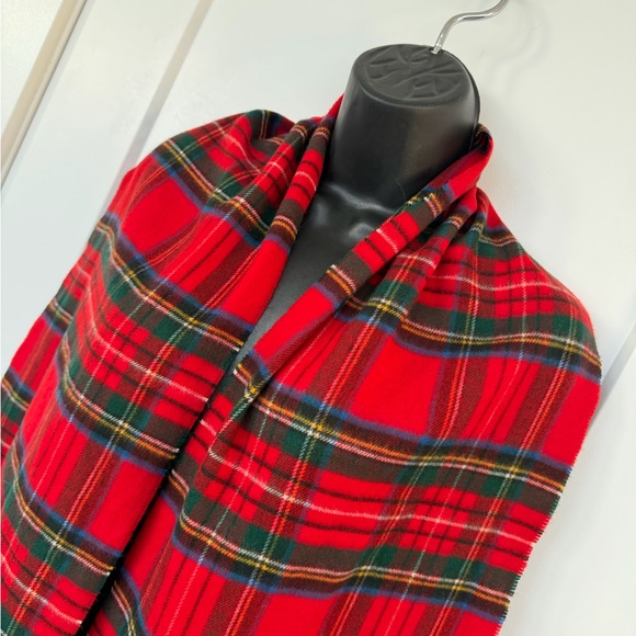 TNA NWT red tartan plaid scarf with fringe. Iconic ARTITZIA accessory for Winter - Picture 4 of 12